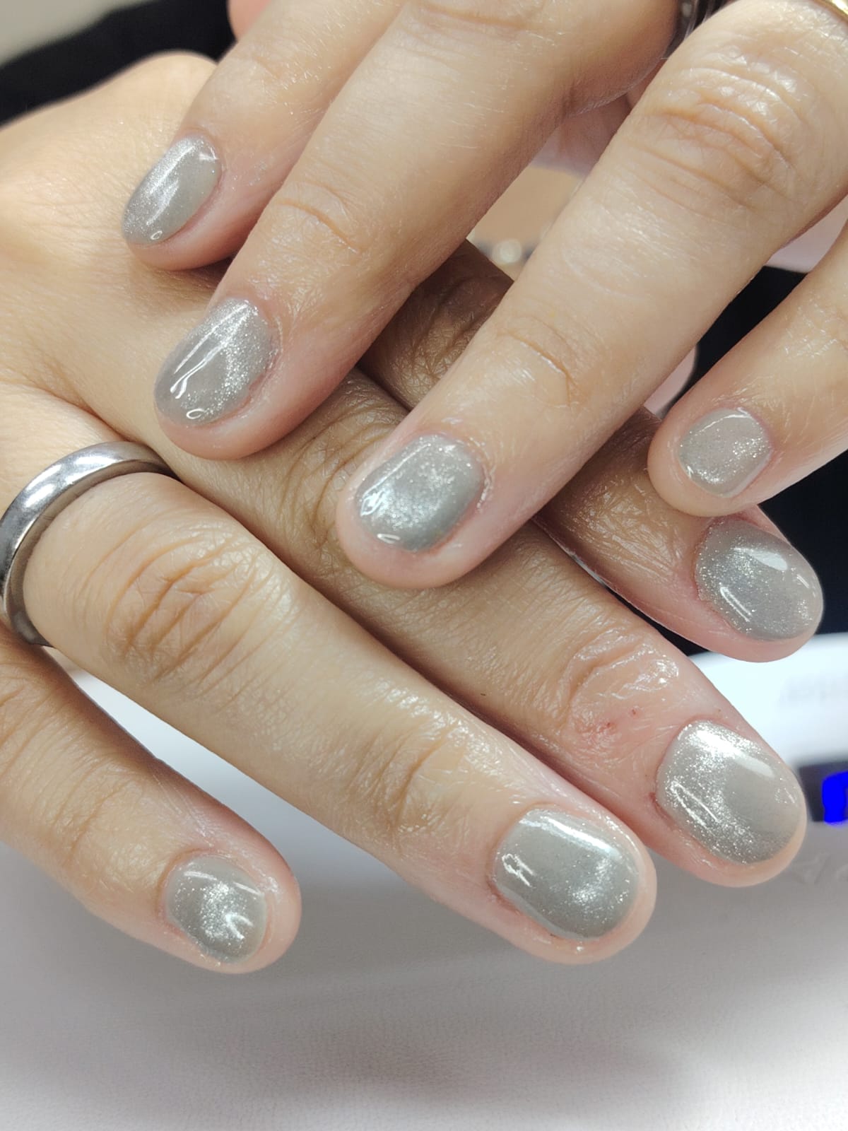 Uñas para san valentin corazones rosas
